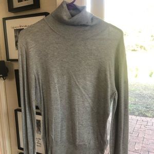 Comfy Gray turtleneck